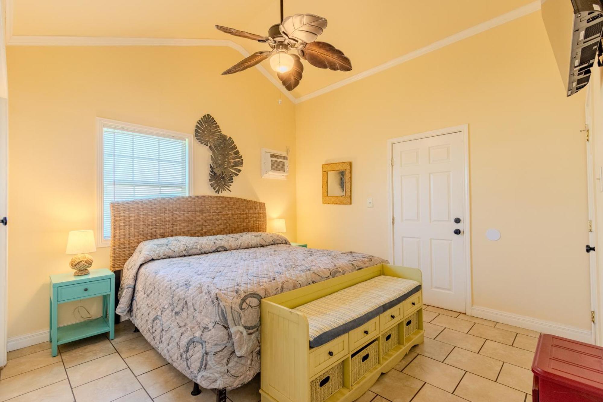 Shark Reef Resort Motel & Cottages Порт-Аранзас Экстерьер фото