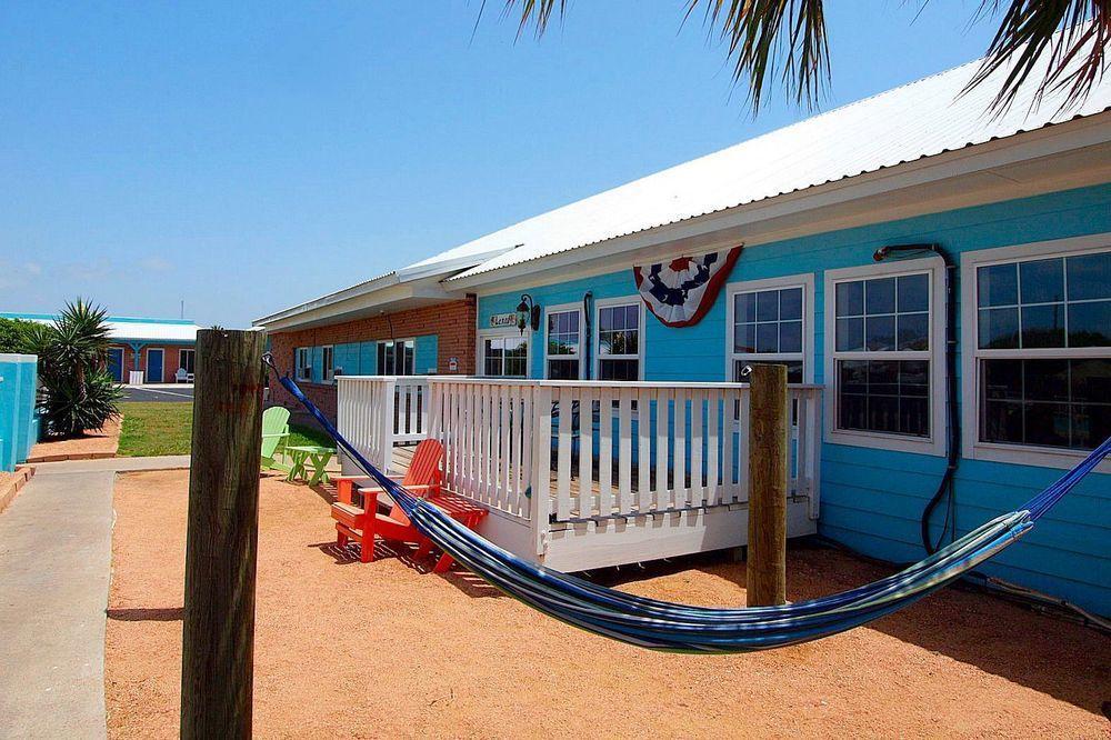 Shark Reef Resort Motel & Cottages Порт-Аранзас Экстерьер фото