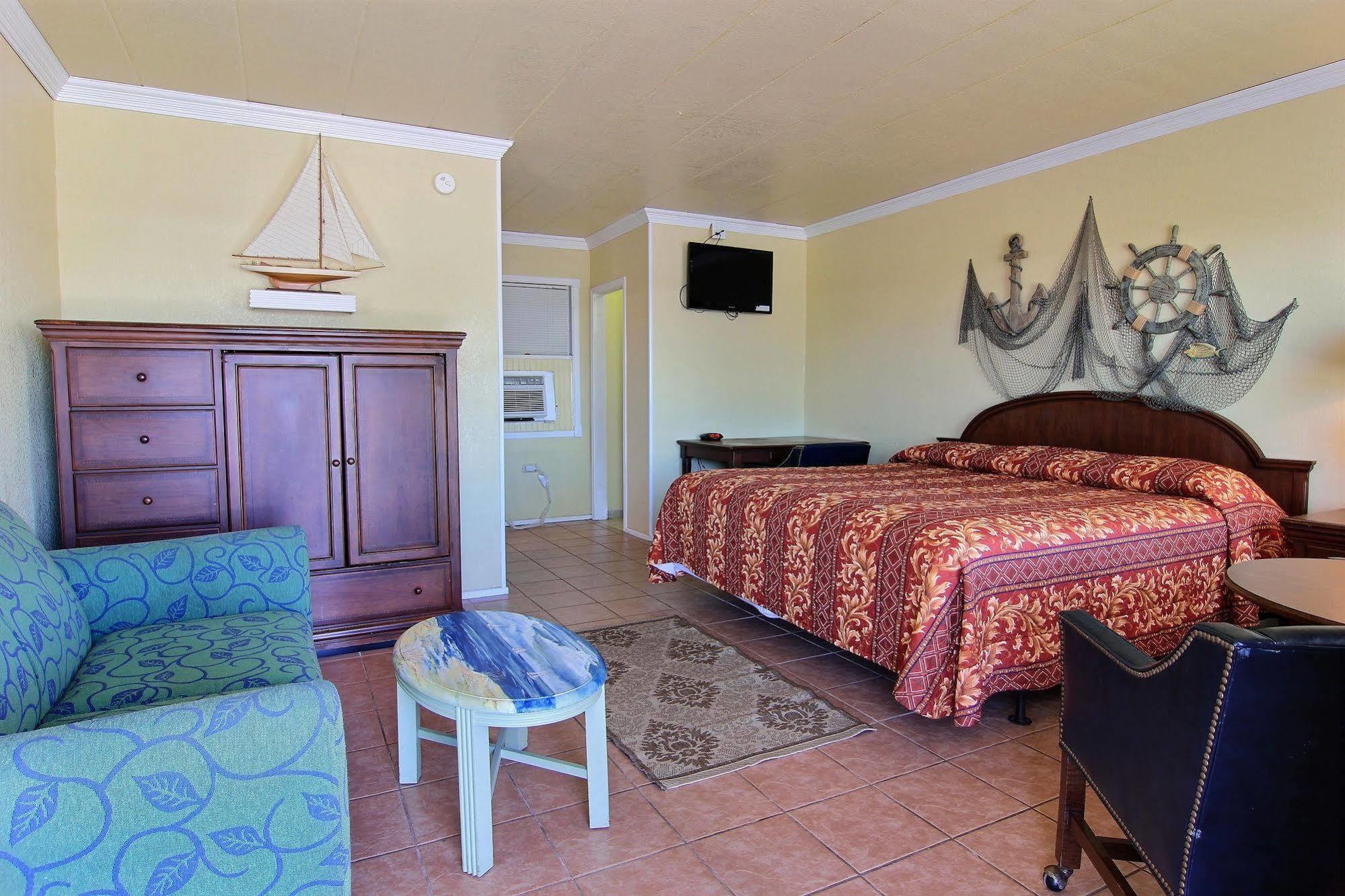 Shark Reef Resort Motel & Cottages Порт-Аранзас Экстерьер фото