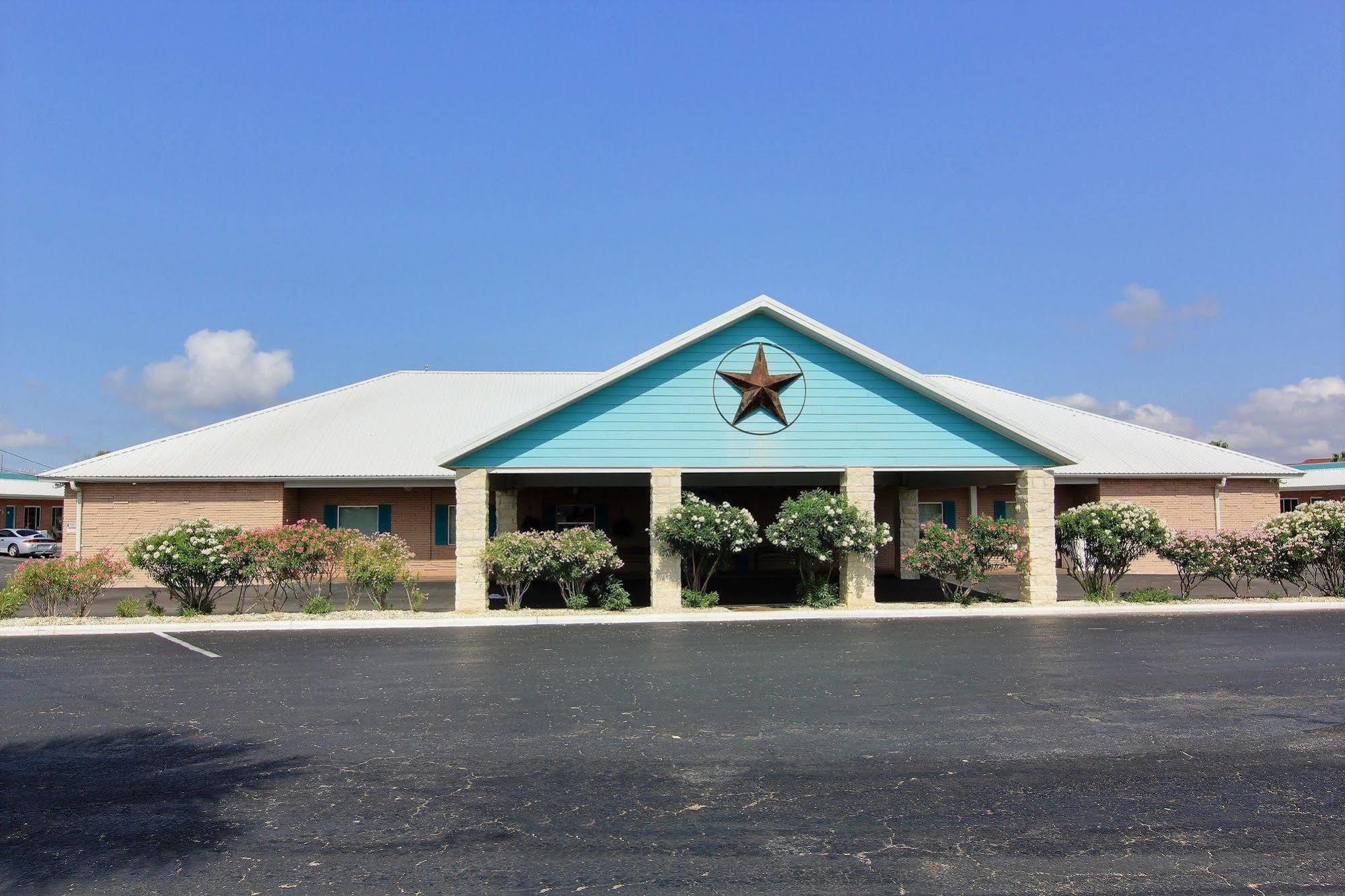 Shark Reef Resort Motel & Cottages Порт-Аранзас Экстерьер фото